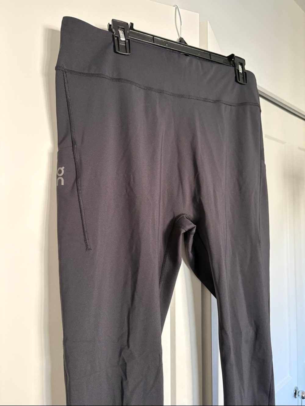 NWT [On Running] Performance Tights Winter Athletic Leggings Black Women's XXL - Picture 6 of 13